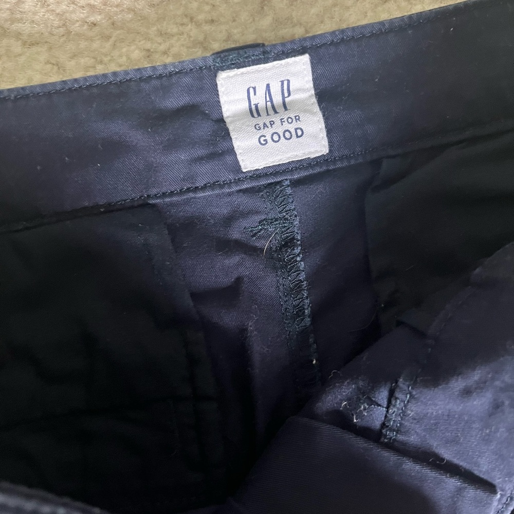Gap pants size 4 girlfriend chino